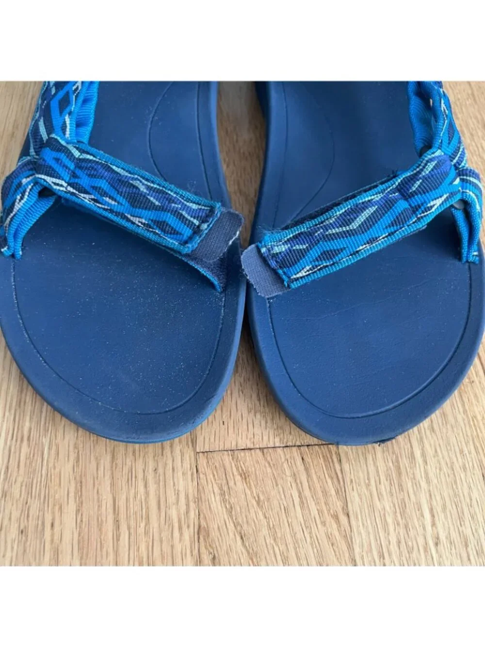 Teva Kid's Hurricane XLT2 Hiking Sandals Blue Big Kid/Youth Size 6